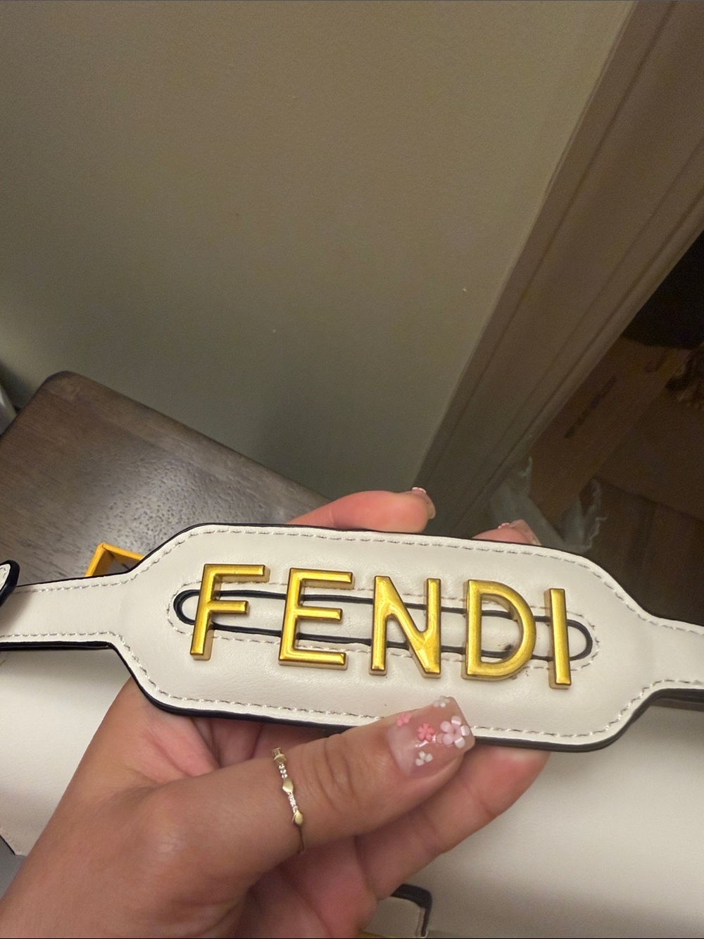Fendi White Leather Shoulder Bag with Gold Hardware - Picture 7 of 15
